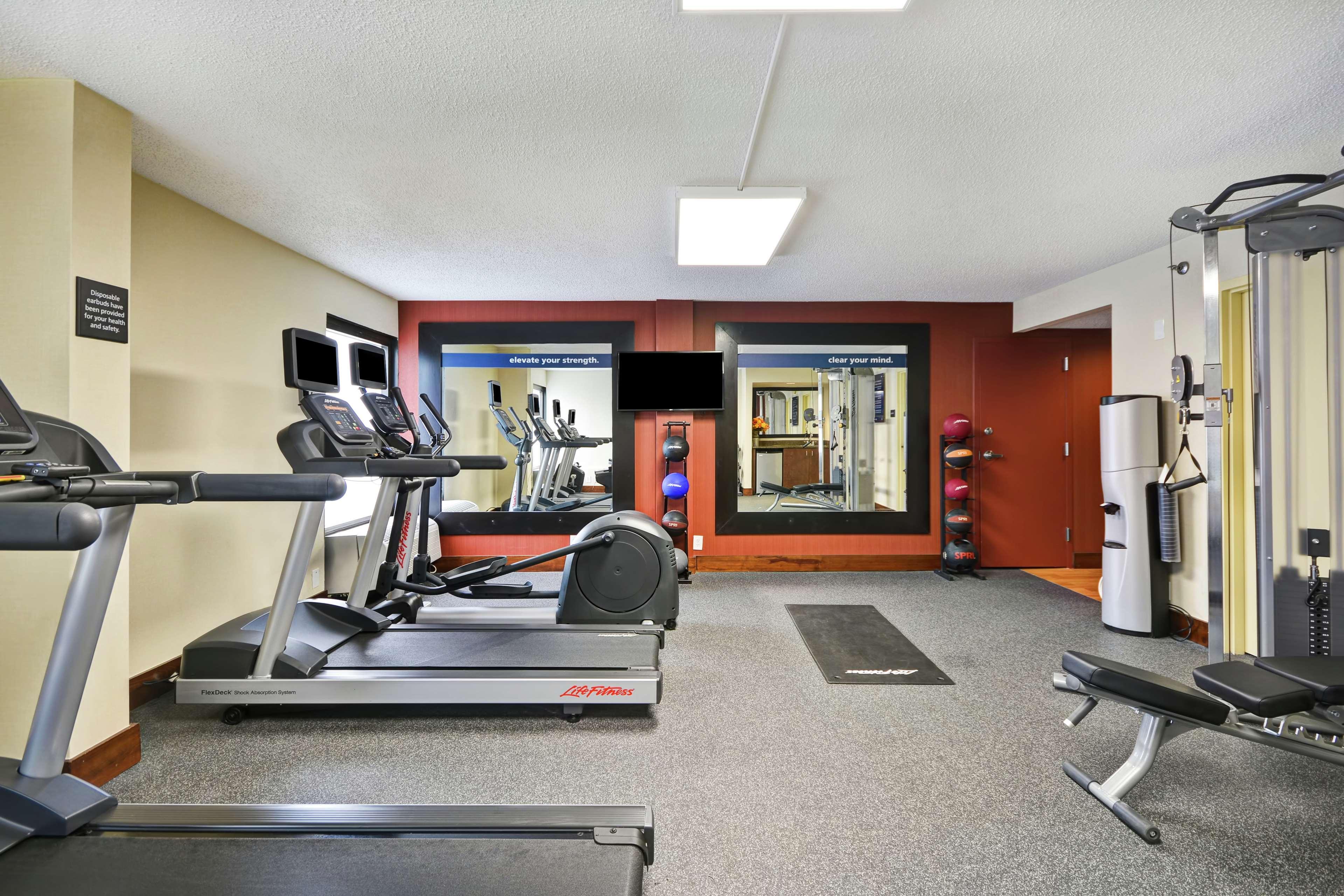 Hampton Inn Birmingham/Mountain Brook Экстерьер фото