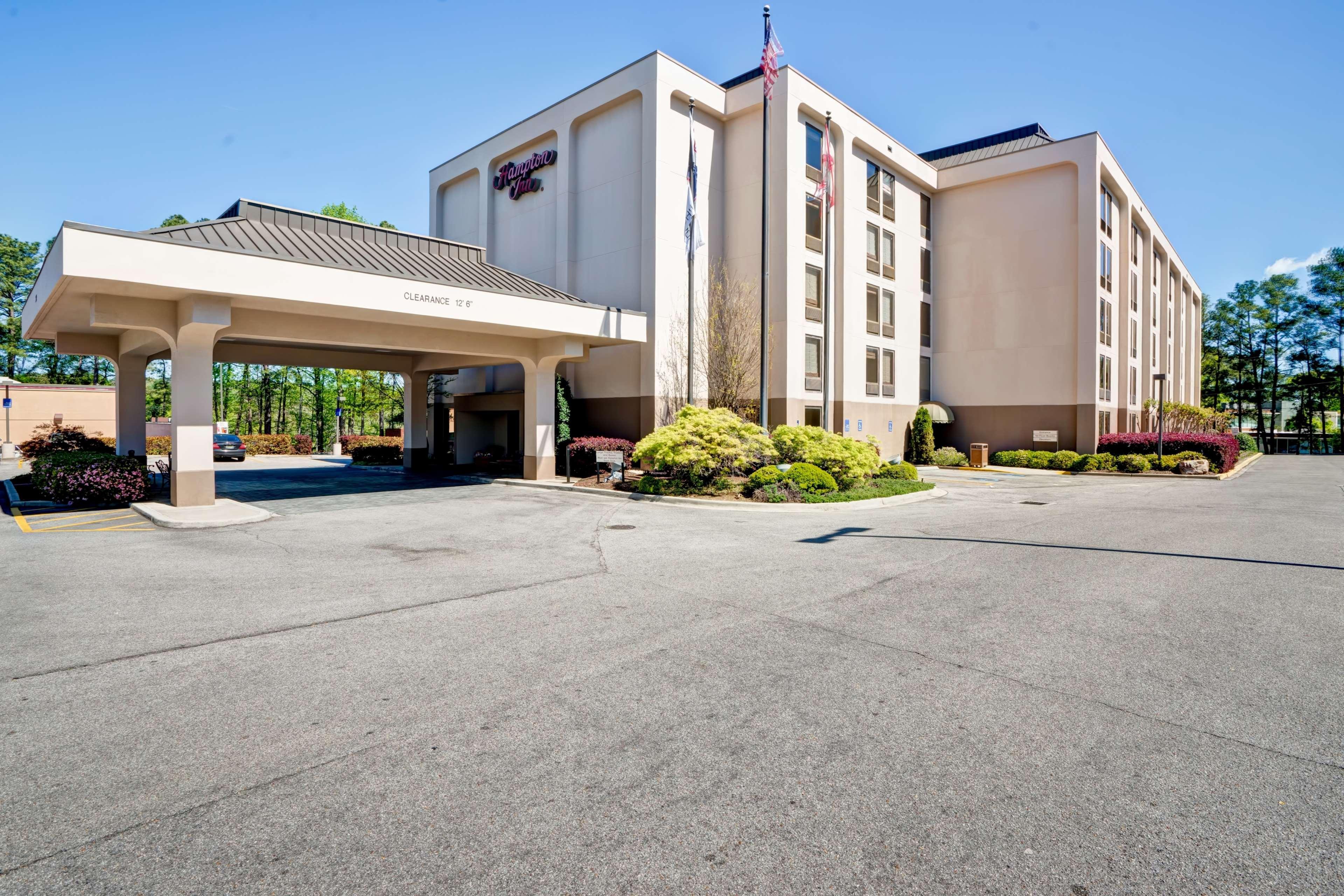 Hampton Inn Birmingham/Mountain Brook Экстерьер фото