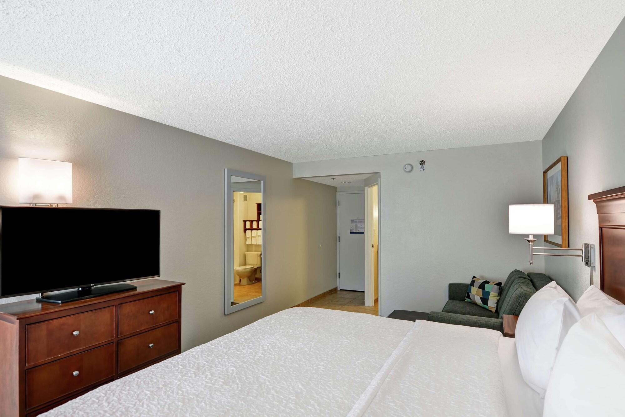 Hampton Inn Birmingham/Mountain Brook Экстерьер фото