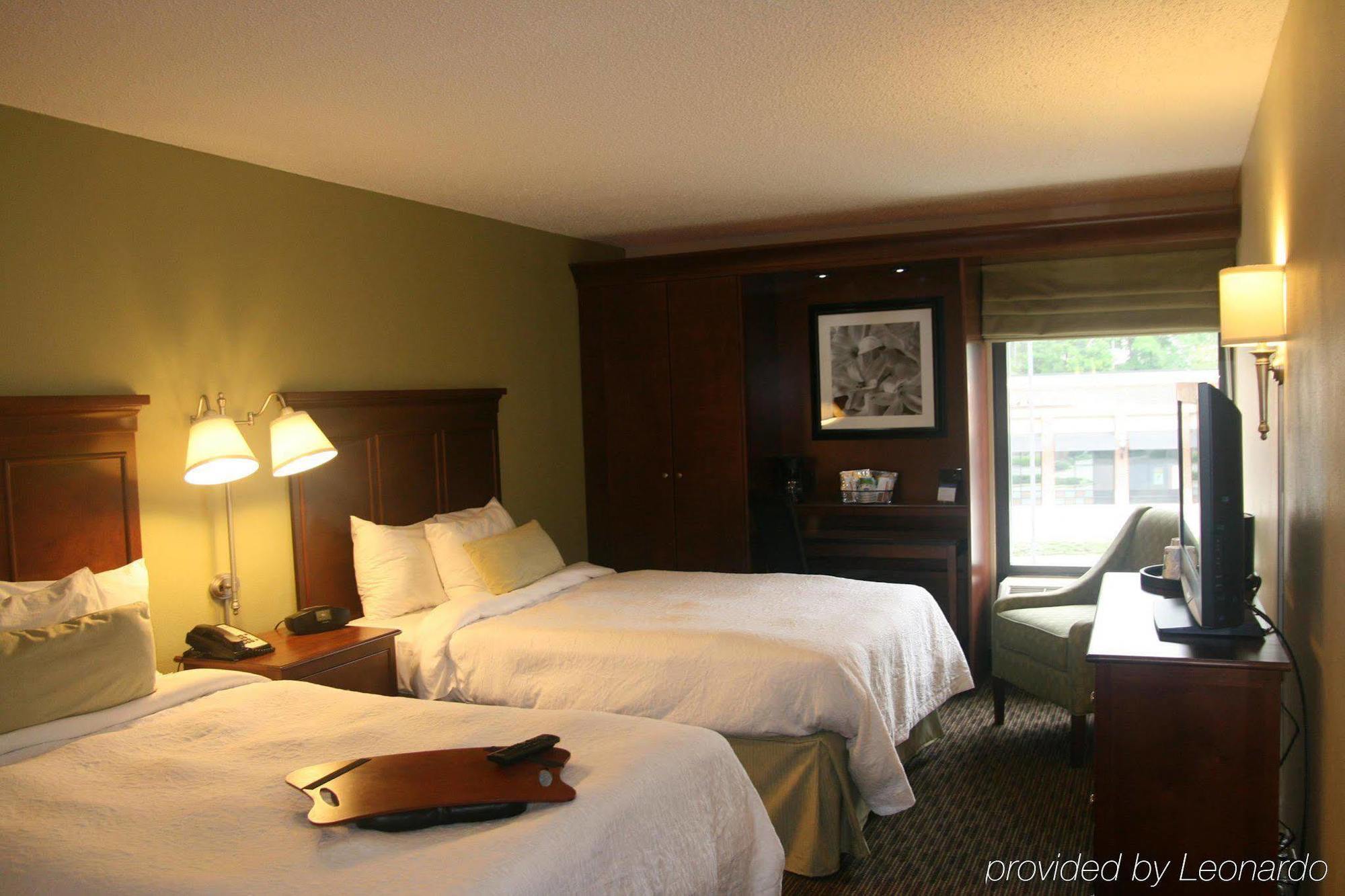 Hampton Inn Birmingham/Mountain Brook Номер фото